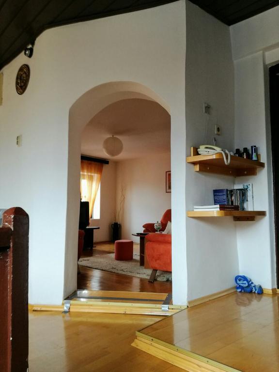 Guesthouse Nina SJJ Eksteriør bilde