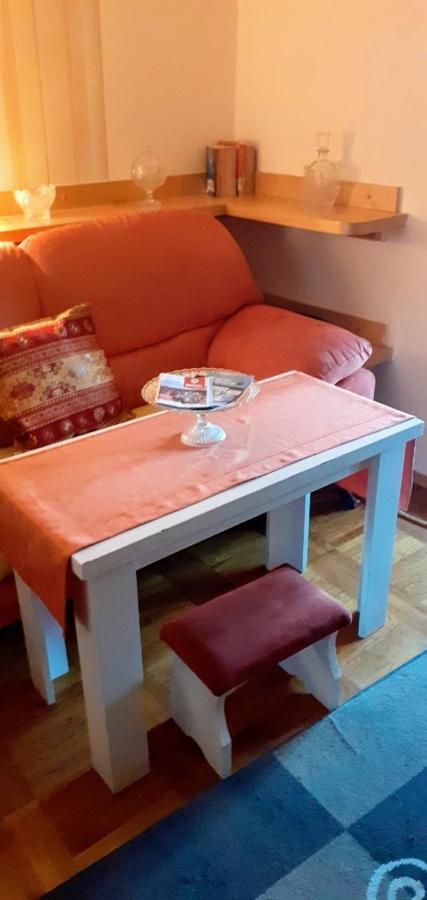 Guesthouse Nina SJJ Eksteriør bilde